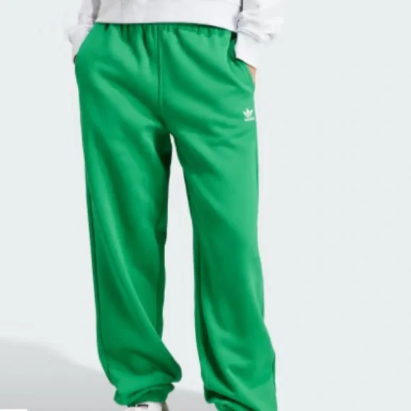 Adidas Green Sweatpants - Picture 1 of 8